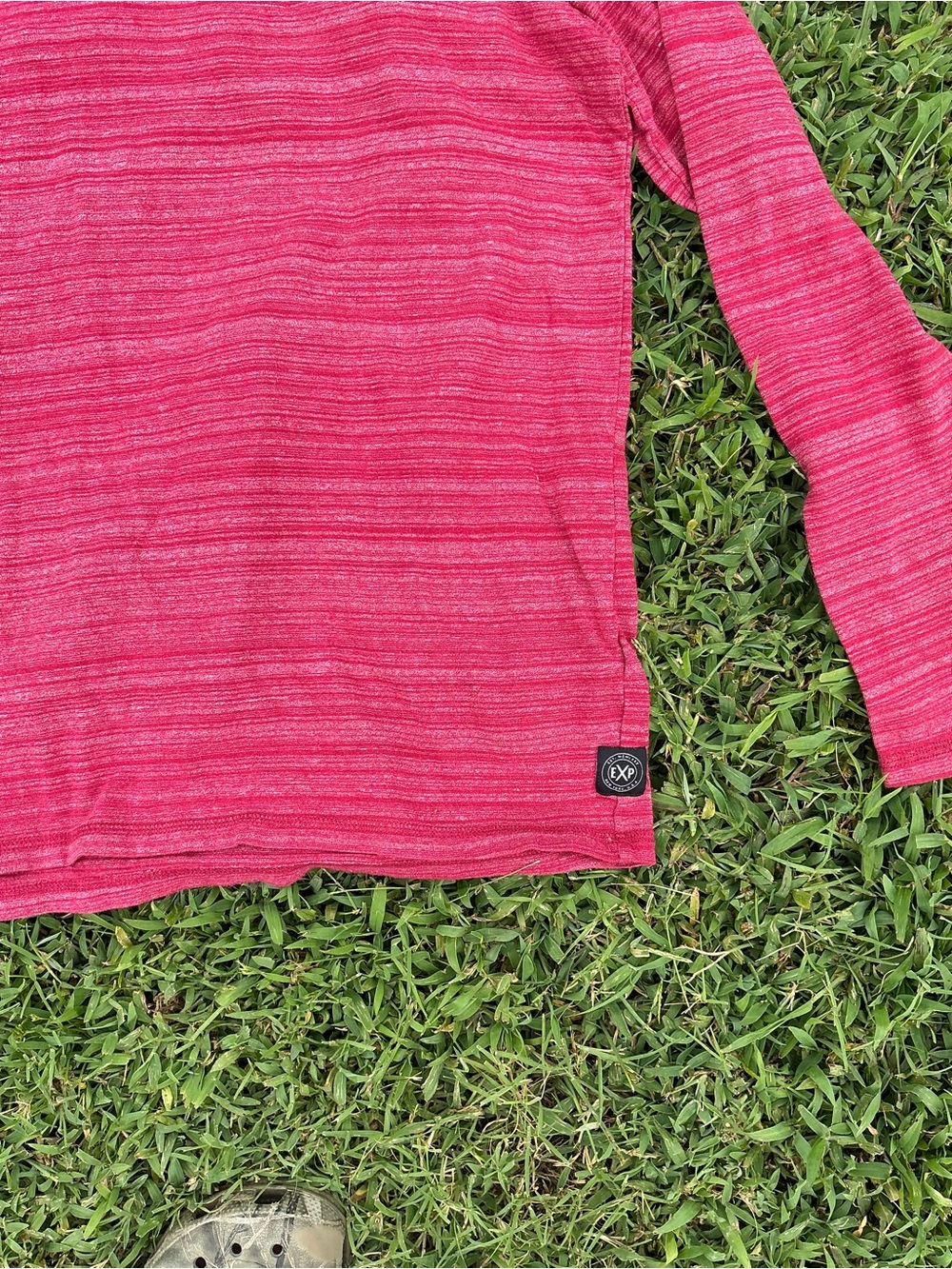 Express Long Sleeve Heathered Raspberry Striped Henley - Picture 4 of 7